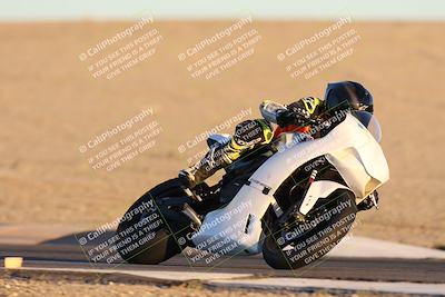 media/Dec-05-2025-CVMA Friday Practice (Fri) [[303bad9a84]]/3-Racer 3 (NRS)/Mock Race/